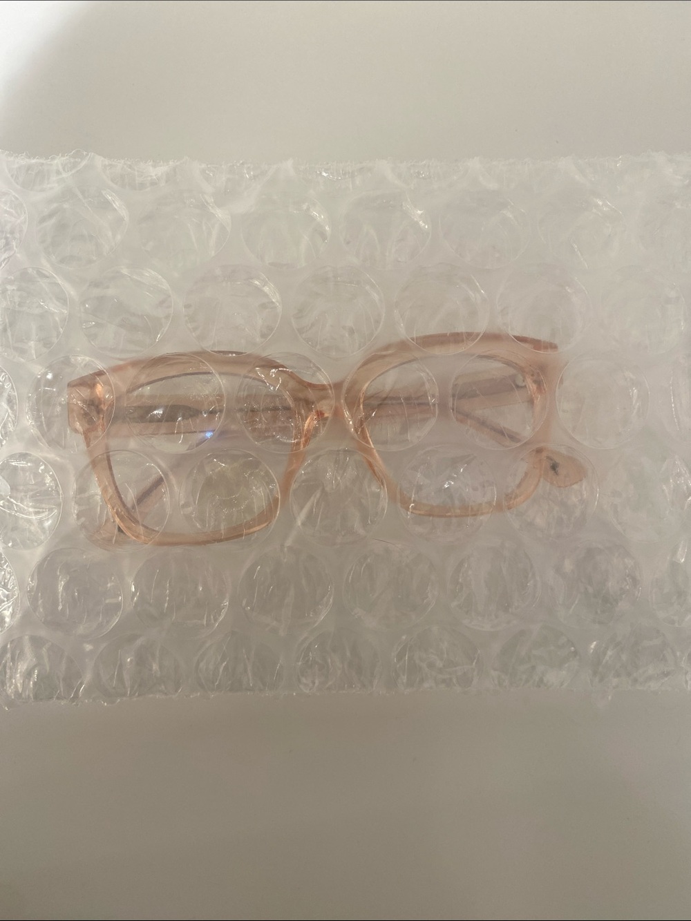 Women’s Health Powered By Diff Eyewear Blue Light Glasses Translucent Peach - Picture 11 of 11